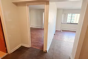 7337 S South Shore Dr, Chicago, IL 60649 - Photo 9