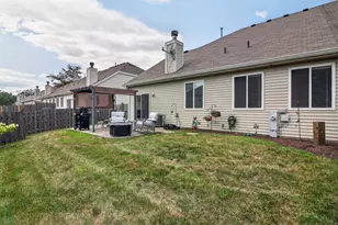 8218 Tremont Ln, Joliet, IL 60431 - Photo 19