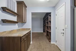 702 N Pinecrest Rd, Bolingbrook, IL 60440 - Photo 11