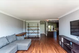 2930 N Sheridan Rd, Chicago, IL 60657 - Photo 9
