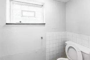 5510 W Barry Ave, Chicago, IL 60641 - Photo 9