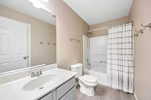 49 Monarch Dr, Streamwood, IL 60107 - Photo 17