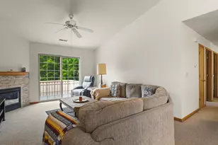 5632 Andrews Dr, Roscoe, IL 61073 - Photo 9