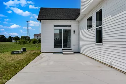 2080 Waters Edge Drive, Minooka, IL 60447 - Photo 3