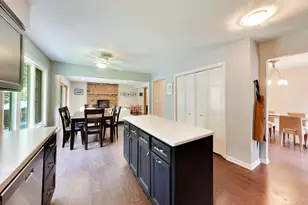802 Wilmot Rd, Deerfield, IL 60015 - Photo 11