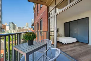 400 N Clinton St, Chicago, IL 60654 - Photo 23