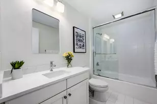 400 N Clinton St, Chicago, IL 60654 - Photo 19