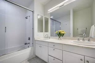 400 N Clinton St, Chicago, IL 60654 - Photo 17