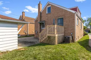 2240 S 9th Ave, North Riverside, IL 60546 - Photo 19