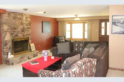 425 S Arlington Heights Road, Elk Grove Village, IL 60007 - Photo 17
