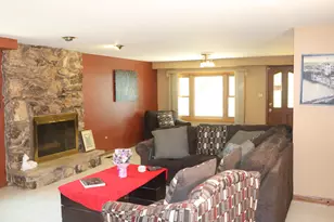 425 S Arlington Heights Rd, Elk Grove Village, IL 60007 - Photo 17