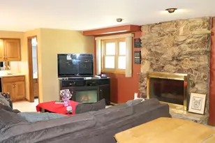 425 S Arlington Heights Rd, Elk Grove Village, IL 60007 - Photo 9