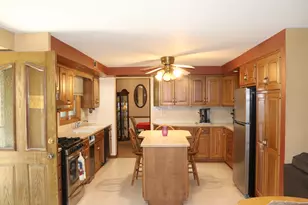 425 S Arlington Heights Rd, Elk Grove Village, IL 60007 - Photo 11