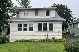 304 E Oak St, Villa Park, IL 60181 - Photo 1