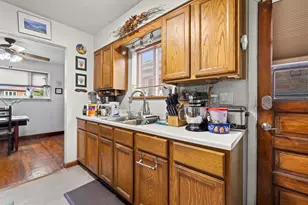 7736 Lotus Ave, Burbank, IL 60459 - Photo 13