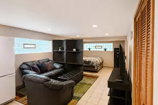 116 N May St, Addison, IL 60101 - Photo 9