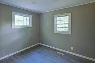 716 Navajo Dr, Carpentersville, IL 60110 - Photo 13