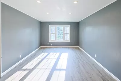 716 Navajo Drive, Carpentersville, IL 60110 - Photo 7