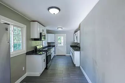 716 Navajo Drive, Carpentersville, IL 60110 - Photo 5