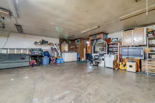 225 E 4th St, Byron, IL 61010 - Photo 33
