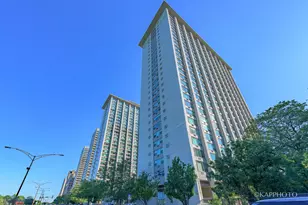 3600 N Lake Shore Dr, Chicago, IL 60613 - Photo 3