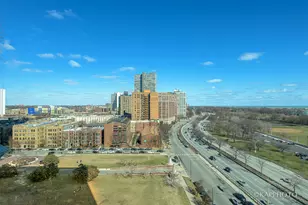 3600 N Lake Shore Dr, Chicago, IL 60613 - Photo 25