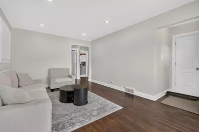 11120 S Albany Avenue, Chicago, IL 60655 - Photo 5