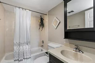 1 Renaissance Pl, Palatine, IL 60067 - Photo 15