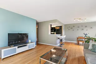1 Renaissance Pl, Palatine, IL 60067 - Photo 5