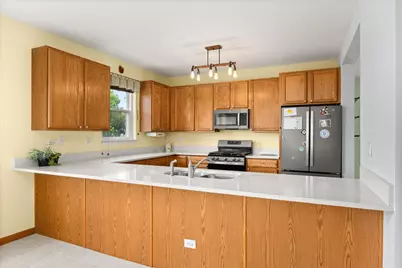 739 Bonaventure Drive, Oswego, IL 60543 - Photo 9