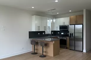 3723 S Lake Park Ave, Chicago, IL 60653 - Photo 5