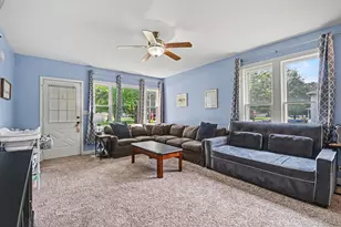 330 Pleasant St, Sheridan, IL 60551 - Photo 5
