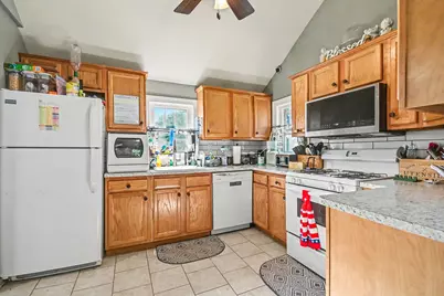 330 Pleasant Street, Sheridan, IL 60551 - Photo 9