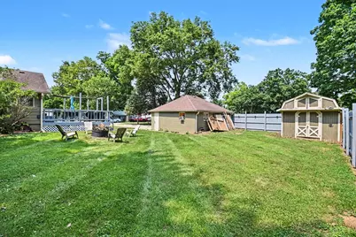 330 Pleasant Street, Sheridan, IL 60551 - Photo 23