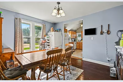 330 Pleasant Street, Sheridan, IL 60551 - Photo 7