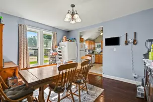 330 Pleasant St, Sheridan, IL 60551 - Photo 7