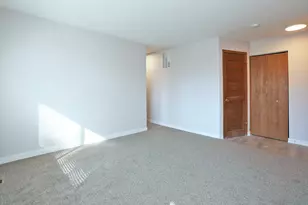 675 Greenfield Ct, Bartlett, IL 60103 - Photo 11