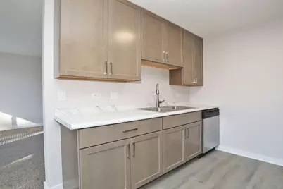 675 Greenfield Court #D1, Bartlett, IL 60103 - Photo 5