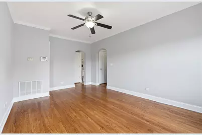 4856 W Warner Avenue #2N, Chicago, IL 60641 - Photo 5