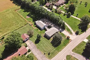 1101 Stockholm Rd, Paxton, IL 60957 - Photo 7
