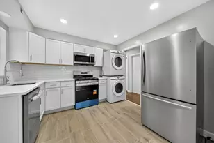 8152 Knox Ave, Skokie, IL 60076 - Photo 9