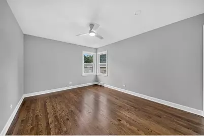 8152 Knox Avenue, Skokie, IL 60076 - Photo 15