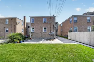 8152 Knox Ave, Skokie, IL 60076 - Photo 35