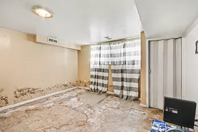 5710 S Washtenaw Avenue, Chicago, IL 60629 - Photo 13