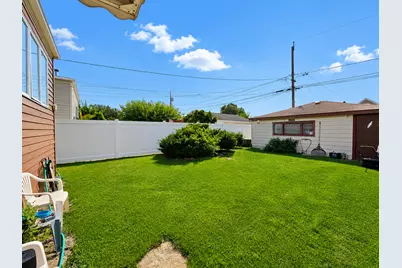 5700 S Meade Avenue, Chicago, IL 60638 - Photo 5