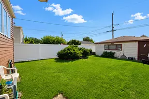 5700 S Meade Ave, Chicago, IL 60638 - Photo 5