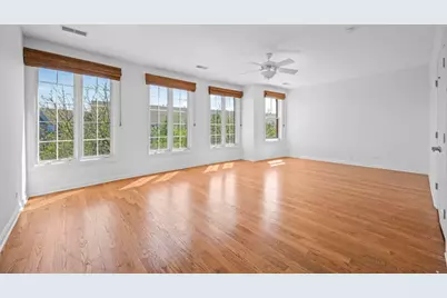 [Address not provided], Glenview, IL 60026 - Photo 7