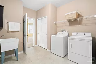 3051 Bridgeham St, Elgin, IL 60124 - Photo 17