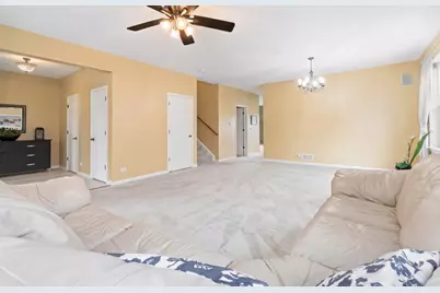 3051 Bridgeham Street, Elgin, IL 60124 - Photo 7