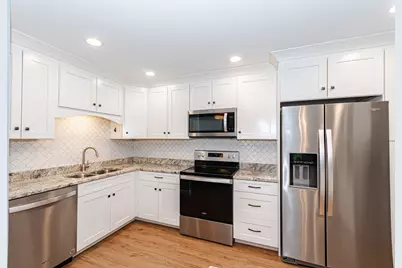4221 Saratoga Avenue #107A, Downers Grove, IL 60515 - Photo 5